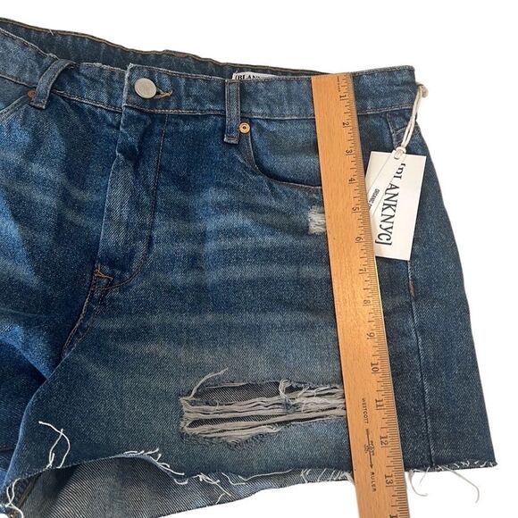 Blank NYC The Barrow Vintage High-Rise Distressed Cut Off Denim Shorts Sz 31 NWT - Picture 10 of 10